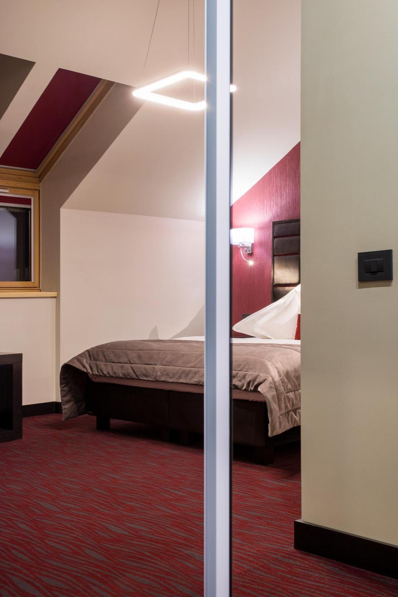 The Fifth Floor By Old Town Hotel Тимишоара Екстериор снимка