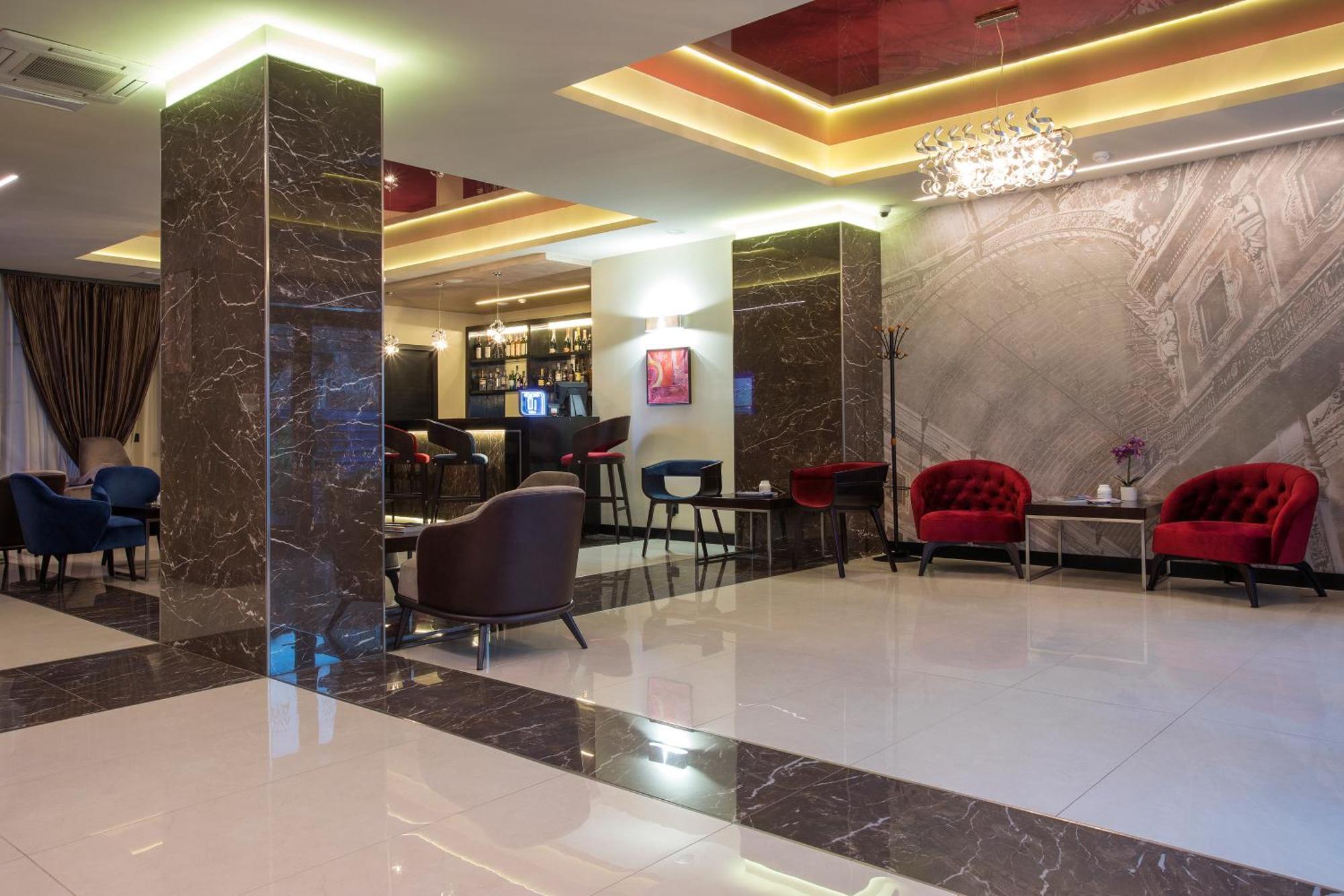 The Fifth Floor By Old Town Hotel Тимишоара Екстериор снимка
