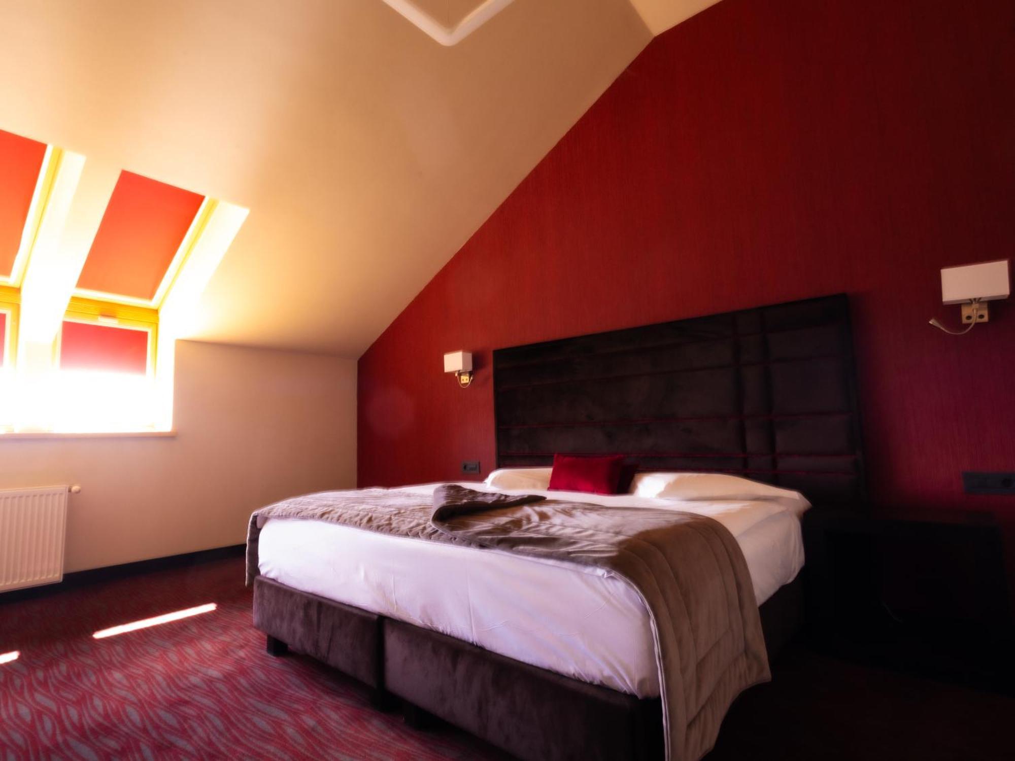 The Fifth Floor By Old Town Hotel Тимишоара Екстериор снимка